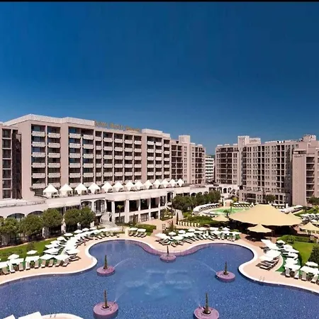 Barcelo Sea View Apartment